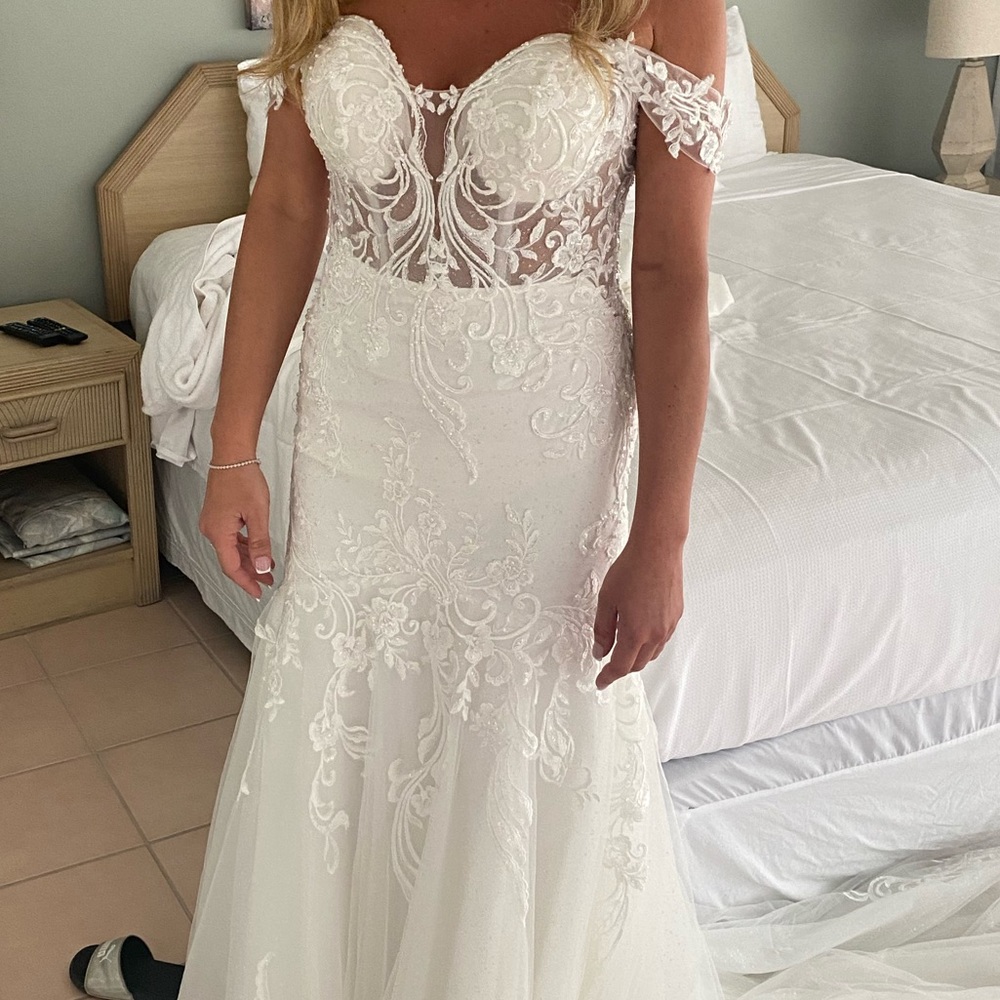 Castle Couture Exclusive wedding gown size 10-12